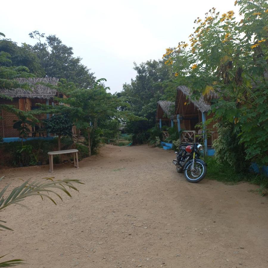 Hampi Nature Cottage Buitenkant foto